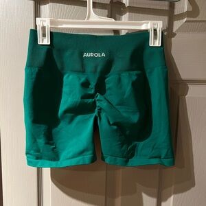 Aurola athletic shorts. Size L. Like new.